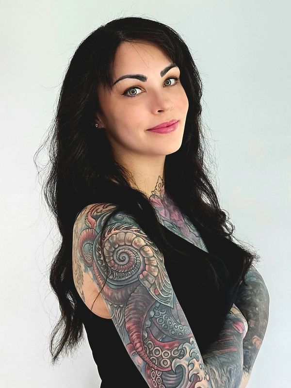 Scarlett Noir
